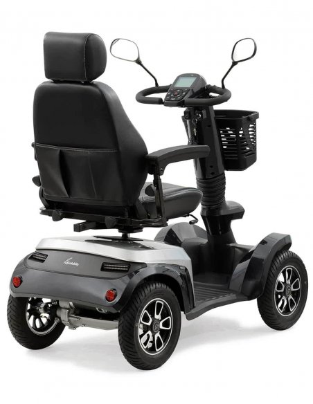 Vue 3/4 arrière du scooter électrique handicapé PMR Life & Mobility Presto en gris