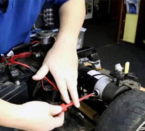 Vérification du moteur scooter PMR